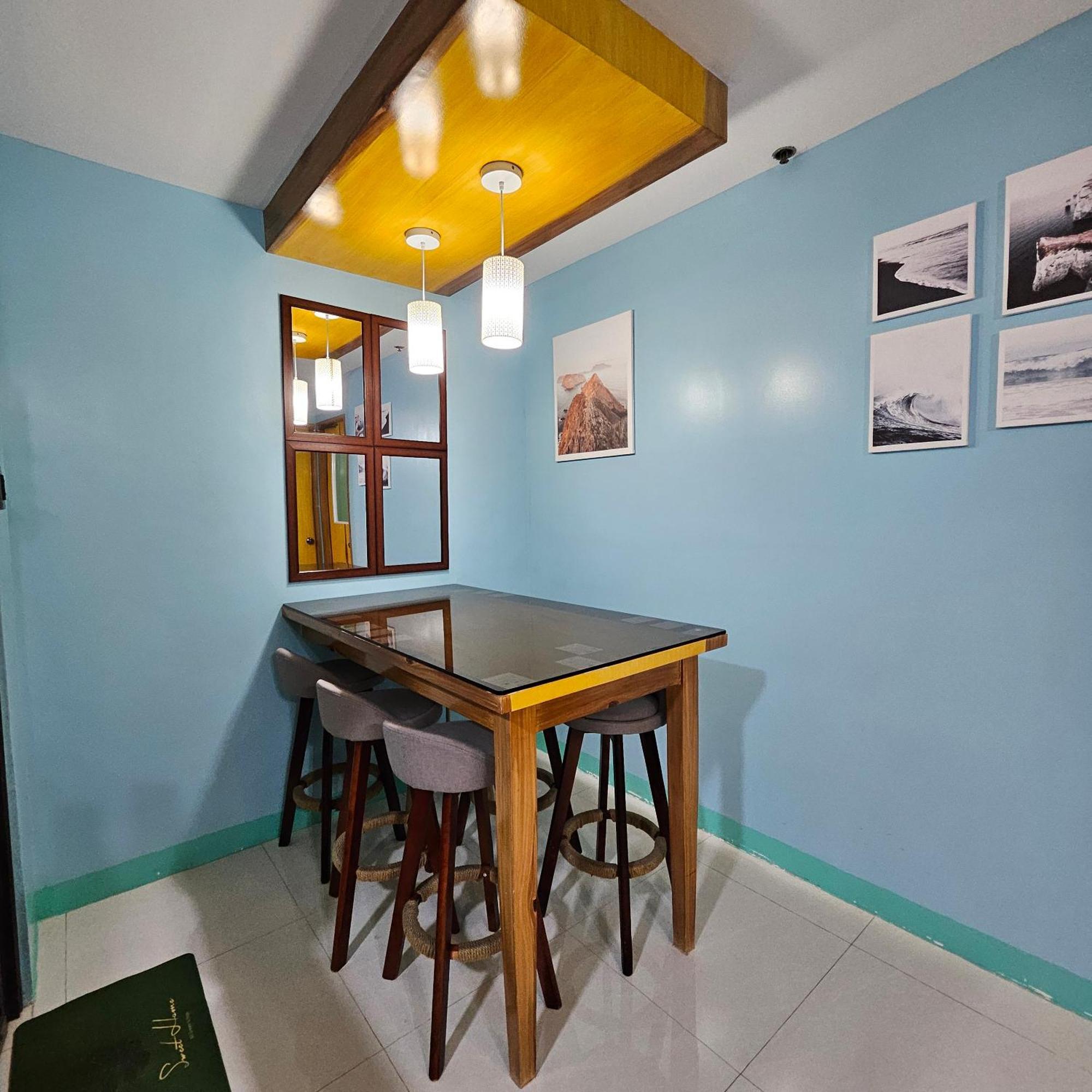 Cozy 2Br Staycation With Balcony Chateau Elysee For 4-6 Pax Paranaque City Bagian luar foto
